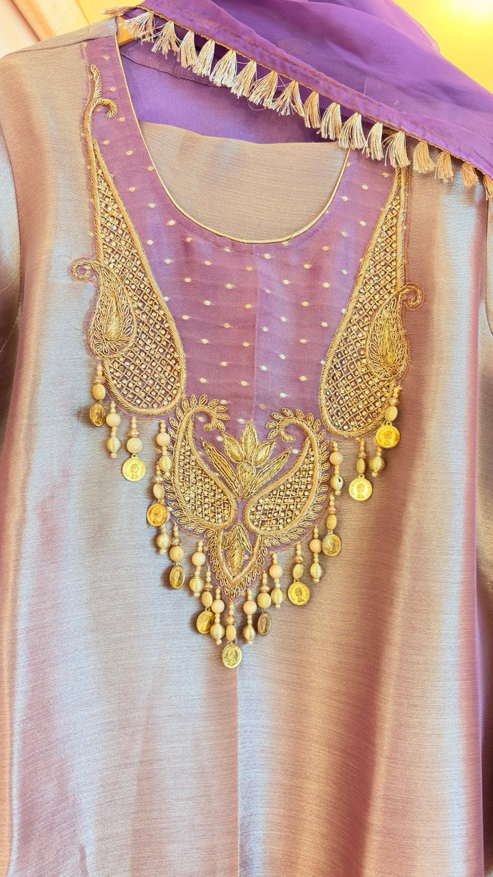 Fully Stitched Giraffe Tissue Farshi set