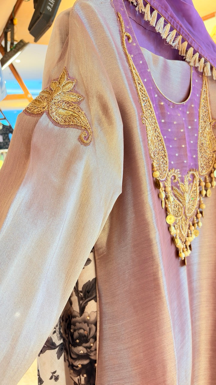 Fully Stitched Giraffe Tissue Farshi set