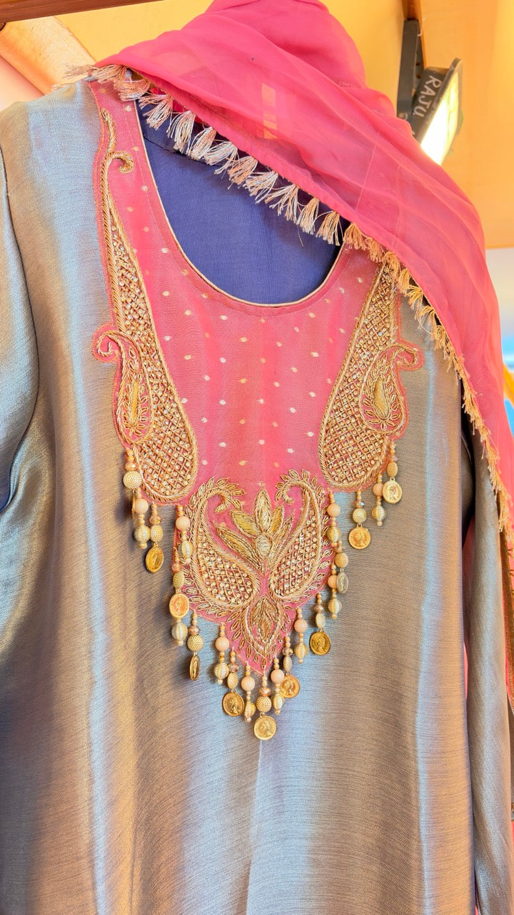 Fully Stitched Giraffe Tissue Farshi set