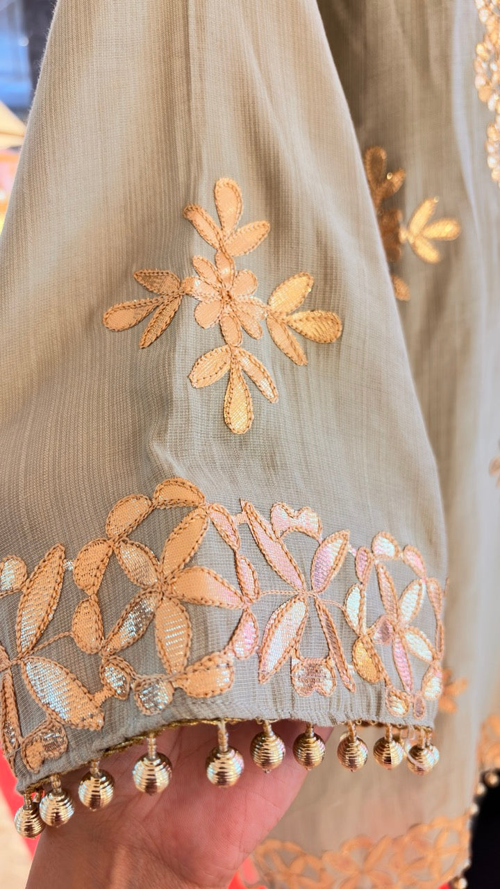 Fully Stitched Farshi Set with Gota work