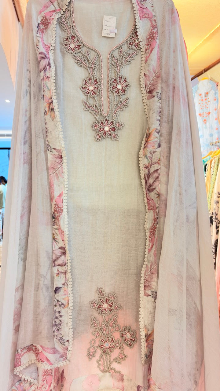 Mul Cotton suit with linen panel design