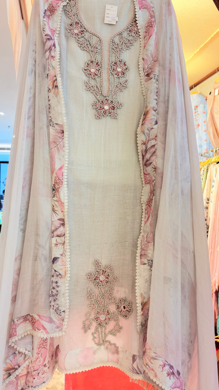 Mul Cotton suit with linen panel design