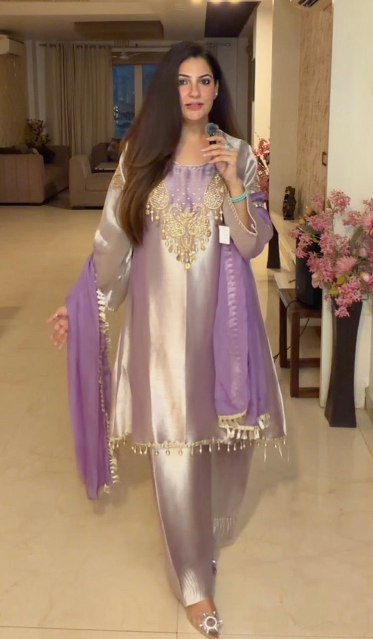 Fully Stitched Giraffe Tissue Farshi set