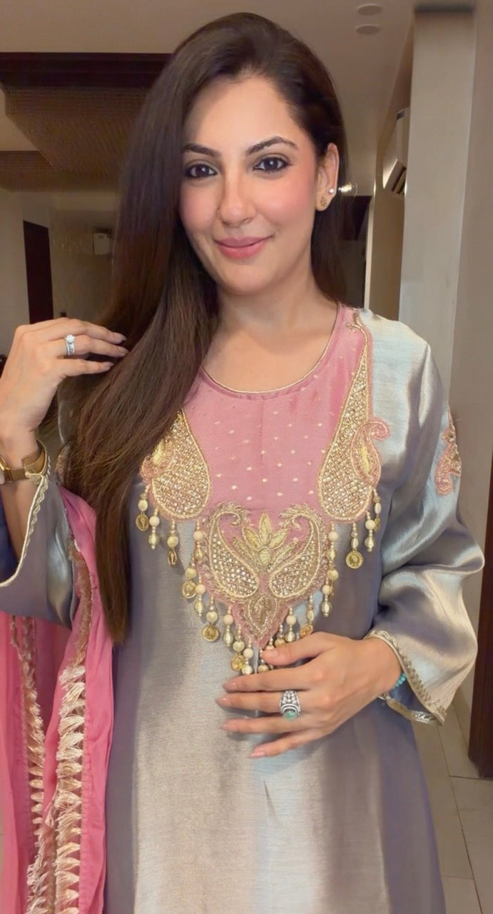Fully Stitched Giraffe Tissue Farshi set