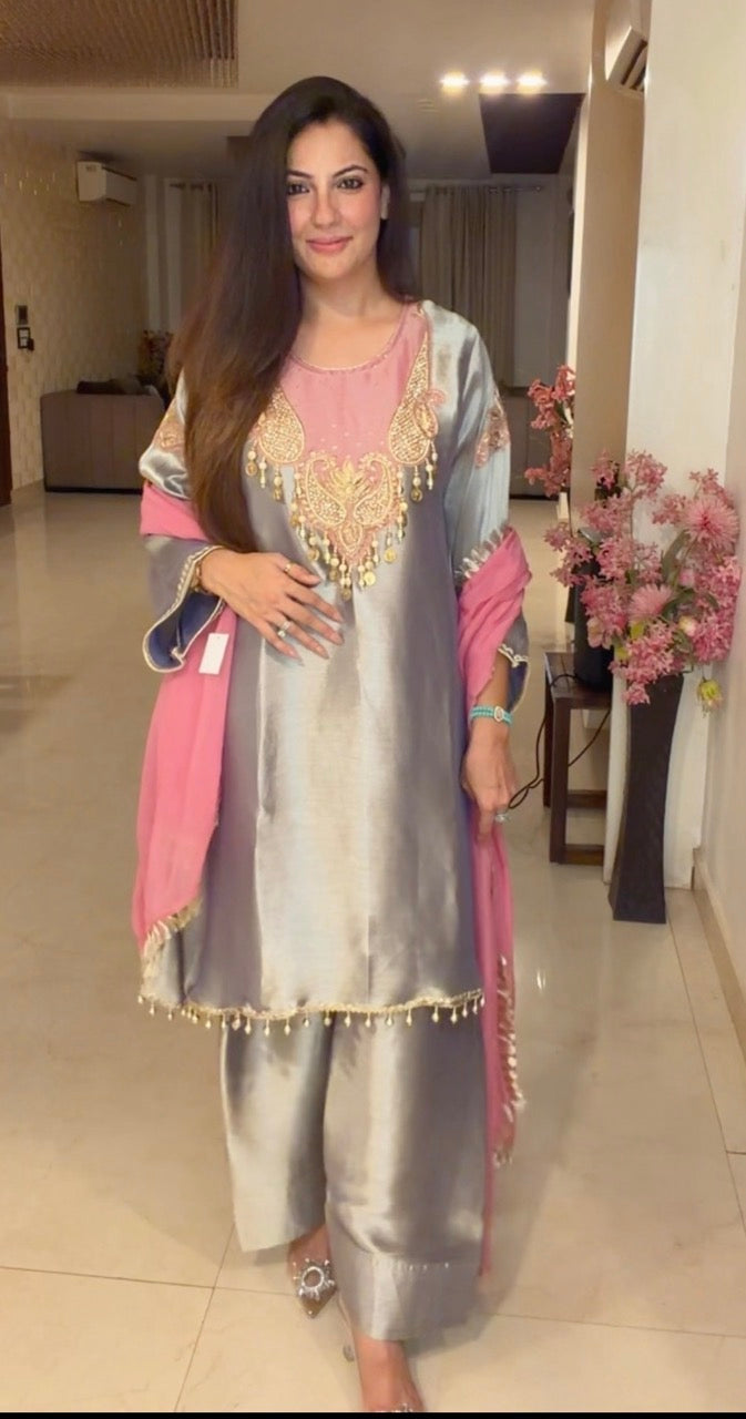 Fully Stitched Giraffe Tissue Farshi set